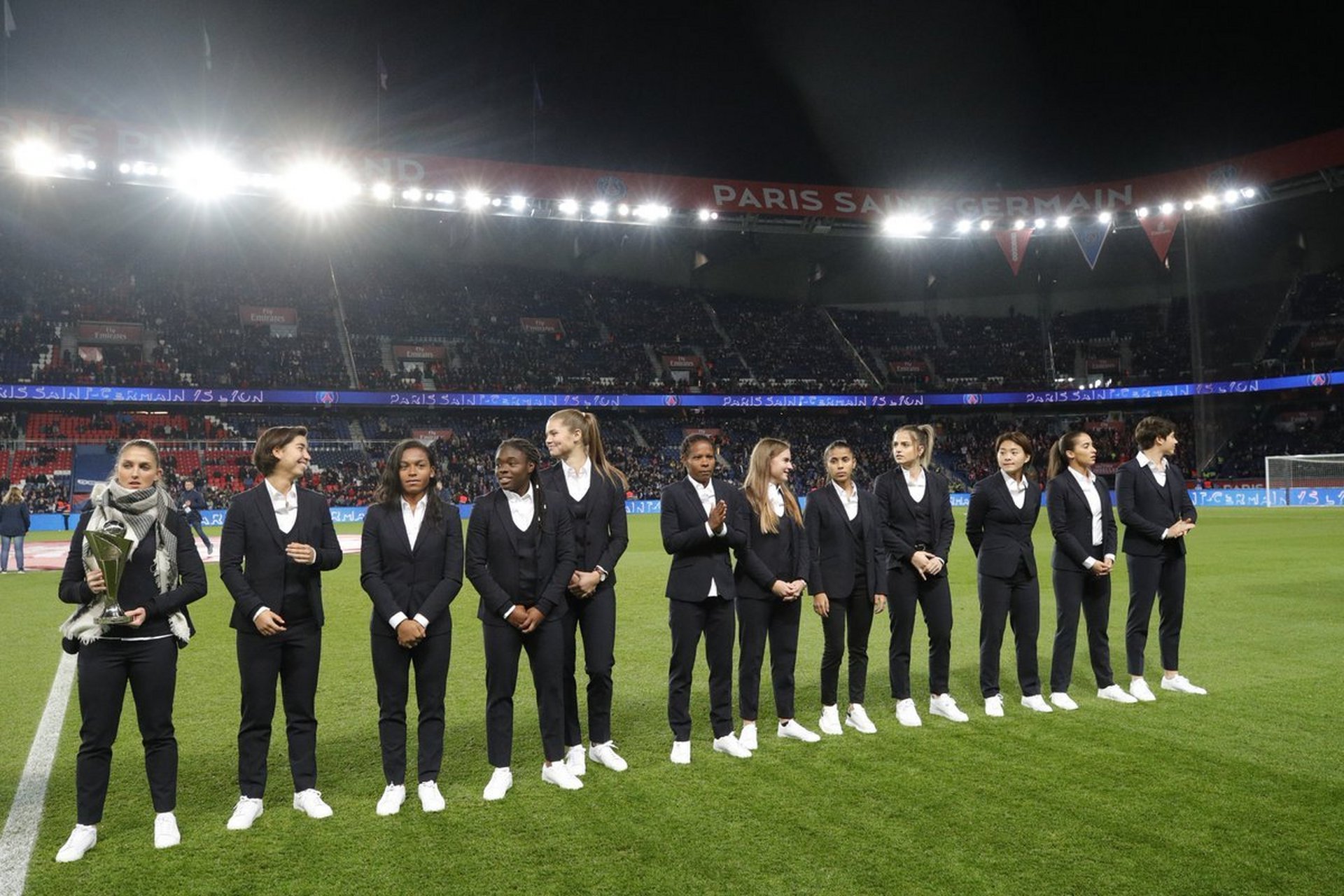 法国女足精英聚会，里尔队在精彩比赛中获胜