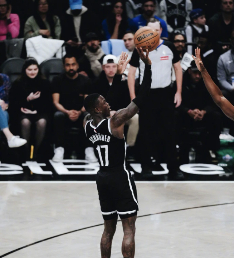 NBA东部决赛：篮网逆转击败雄鹿晋级总决赛