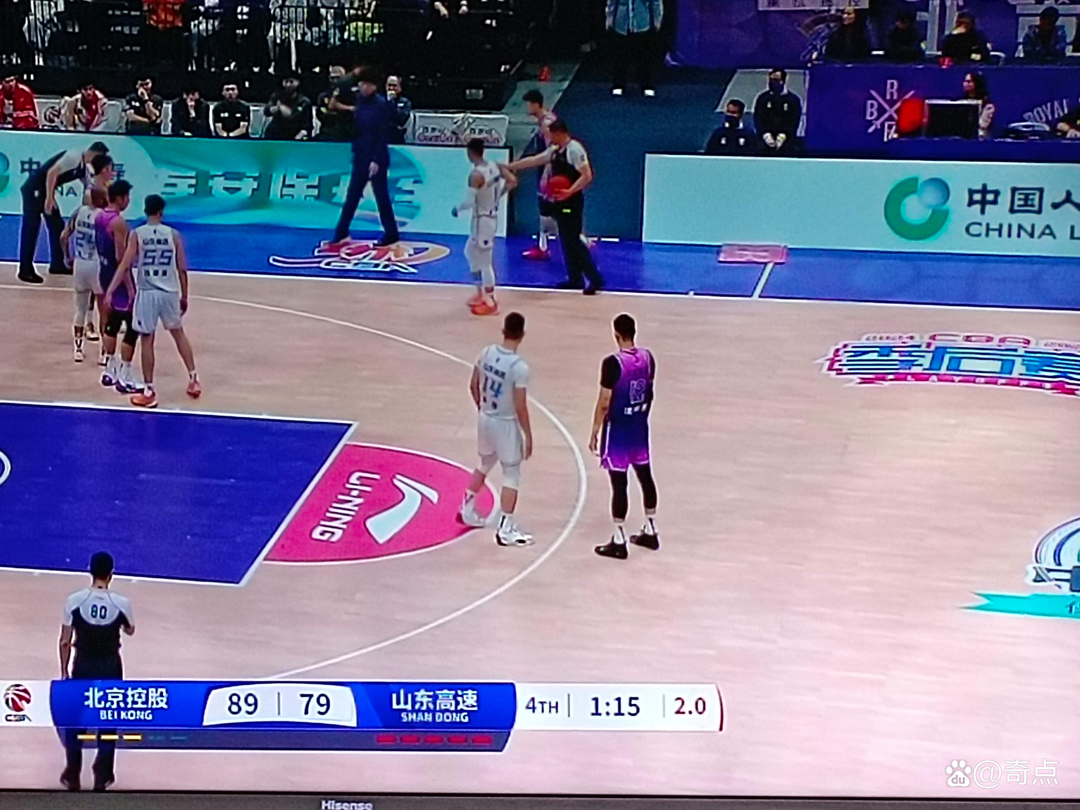 山东球队在国际比赛中打破记录，全队努力