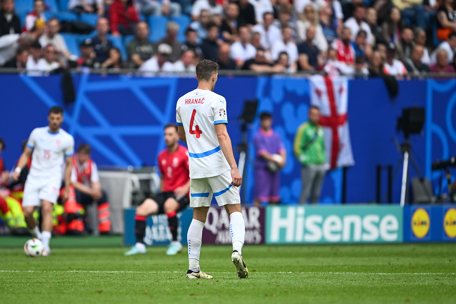 捷克队小胜英格兰,成功杀入半决赛对阵比利时 捷克队小胜英格兰,成功杀入半决赛对阵比利时