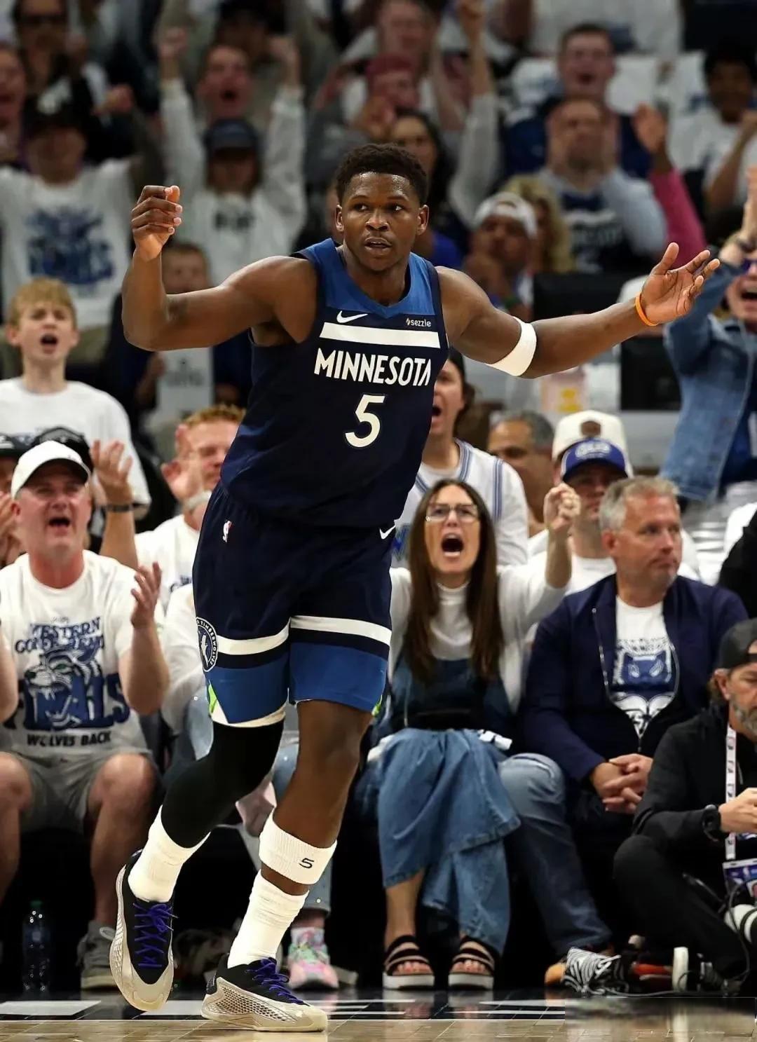 森林狼核心球员冷热表现,终结连败取得胜利的简单介绍 森林狼核心球员冷热表现,终结连败取得胜利的简单介绍