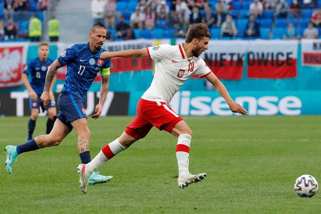 波兰遭遇惨败，小组出线形势堪忧