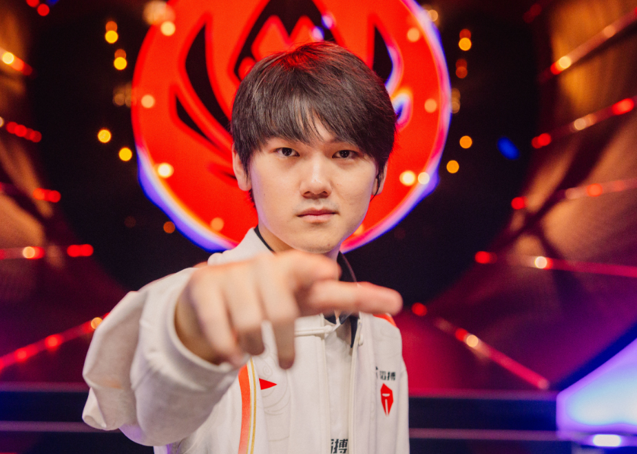 九游体育APP下载-TES轻取HLE，369单局斩获MVP峡谷大战淘汰赛，点燃全场激情的简单介绍