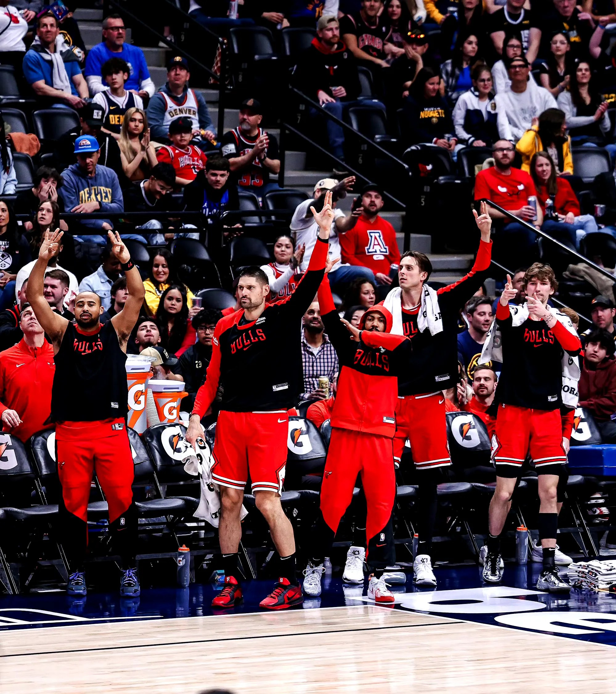 公牛队突破连败,击败热火 公牛队突破连败,击败热火