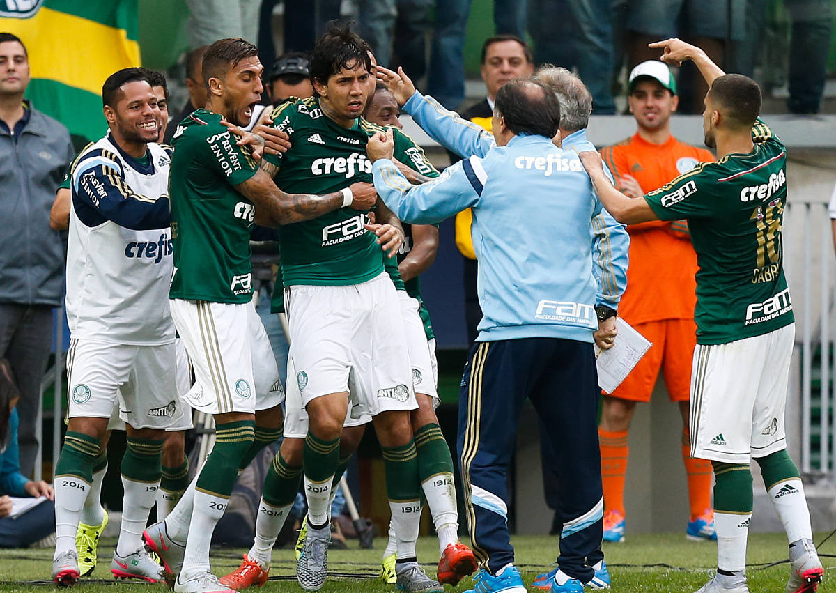 尼斯主场击败对手,实力焕发新生 尼斯主场击败对手,实力焕发新生