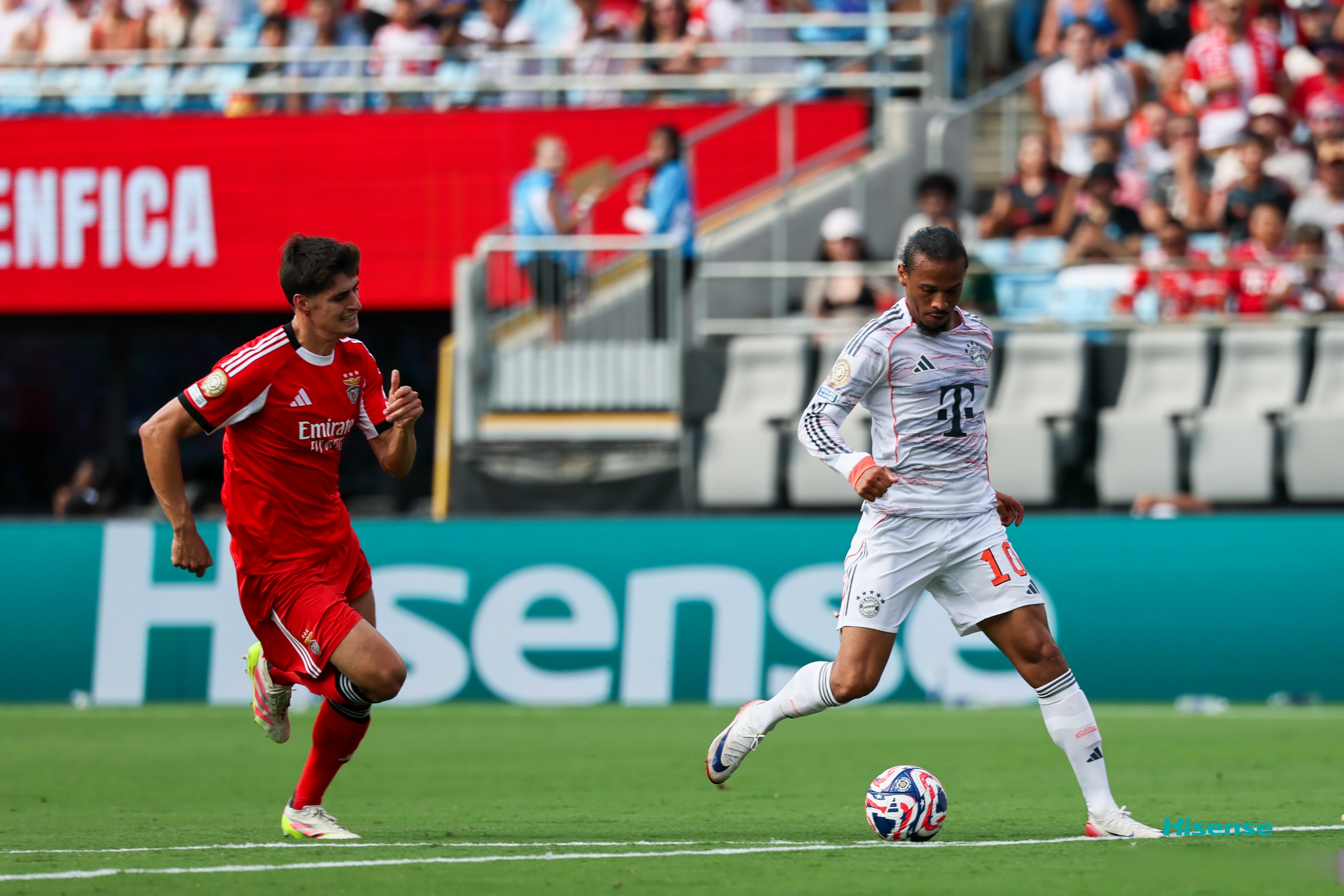 阿森纳碾压利物浦，伊布统治全场