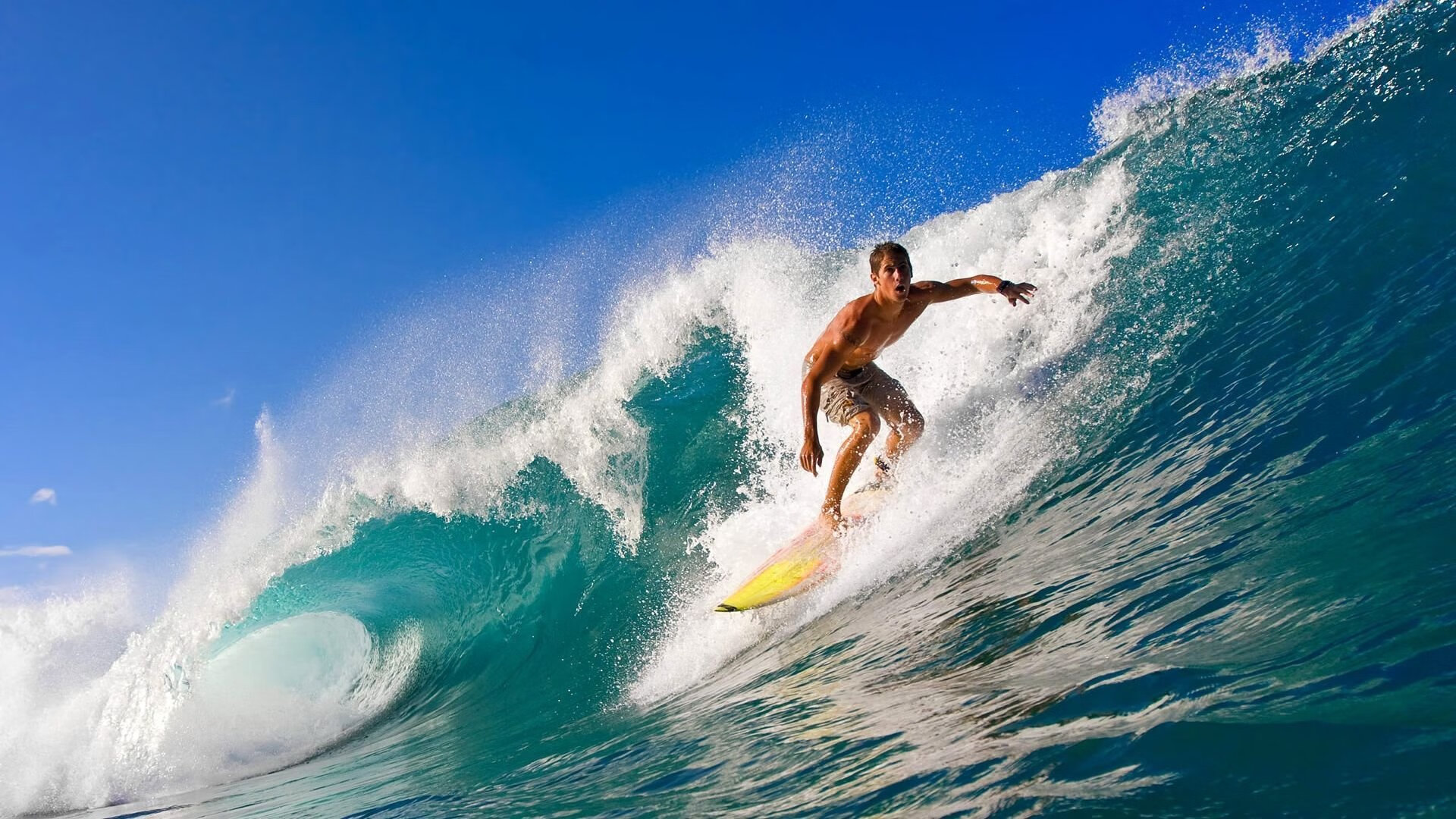 跨界神迹,当瑞典战车碾过足球场,张继科在隔壁用乒乓球统治一切